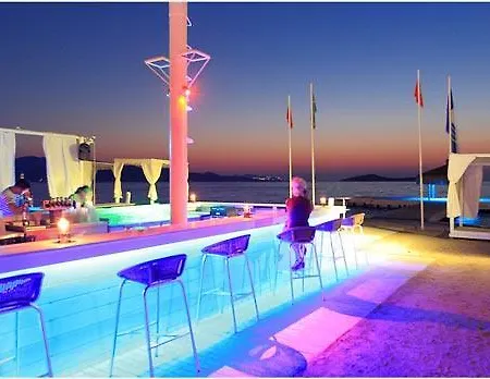 Club Otel 4*